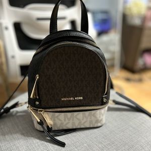 Mini Micheal Kors backpack